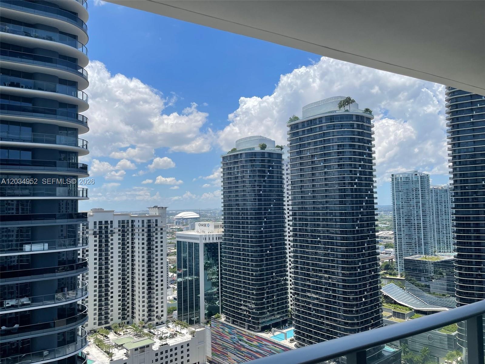 1010 Brickell Ave # 3810