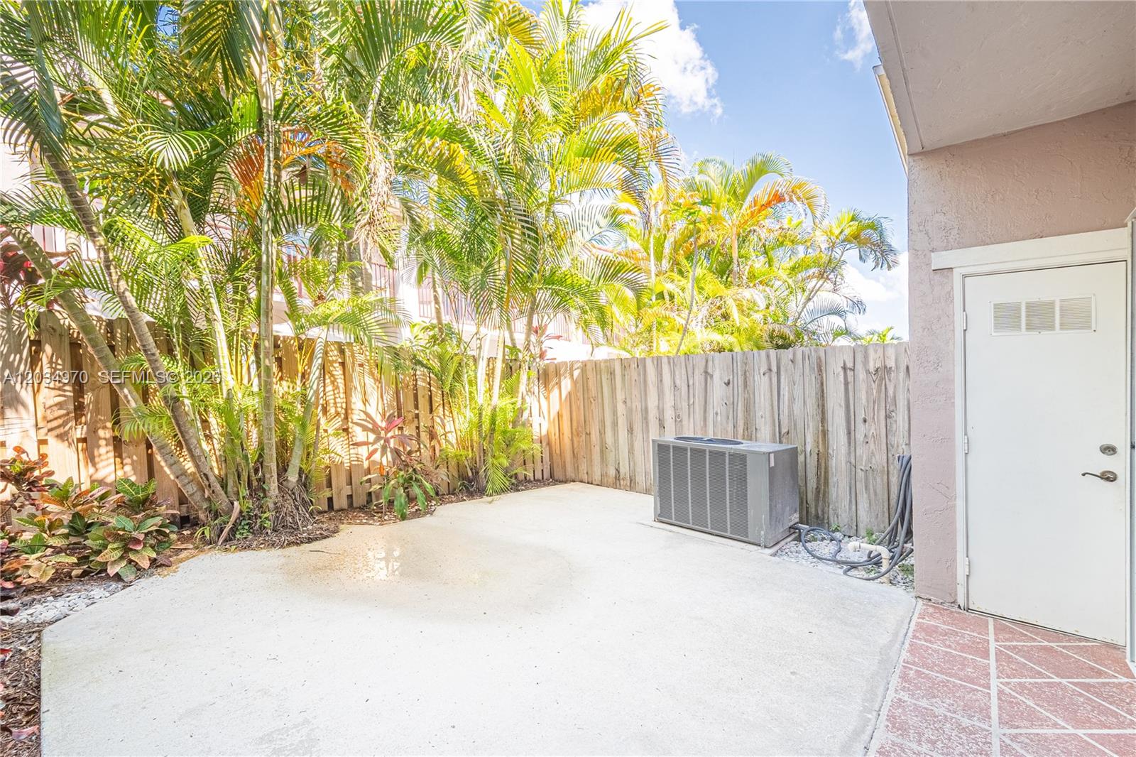 10210 SW 154th Pl # 8 Unit: 110-8