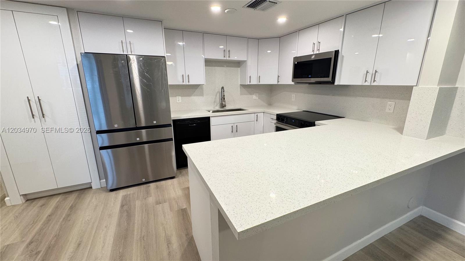 10210 SW 154th Pl # 8 Unit: 110-8