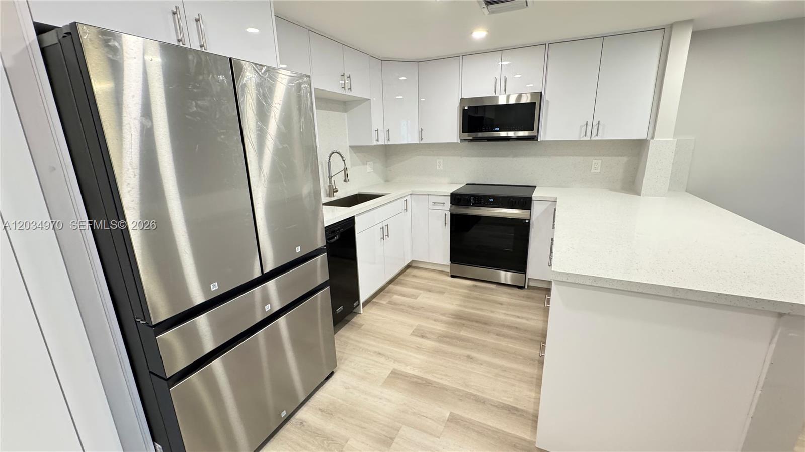 10210 SW 154th Pl # 8 Unit: 110-8