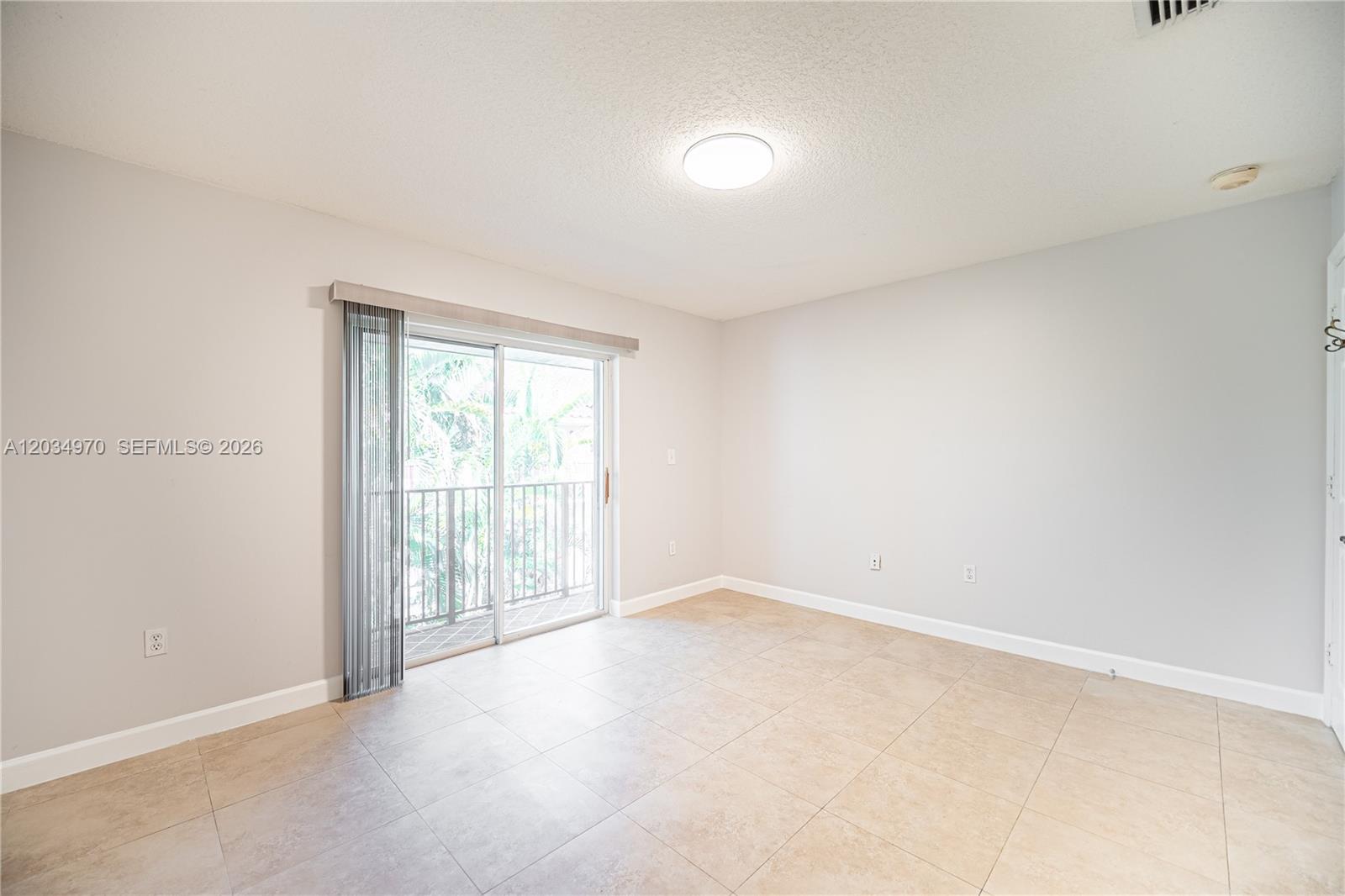 10210 SW 154th Pl # 8 Unit: 110-8