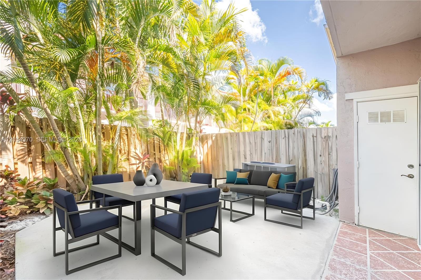 10210 SW 154th Pl # 8 Unit: 110-8