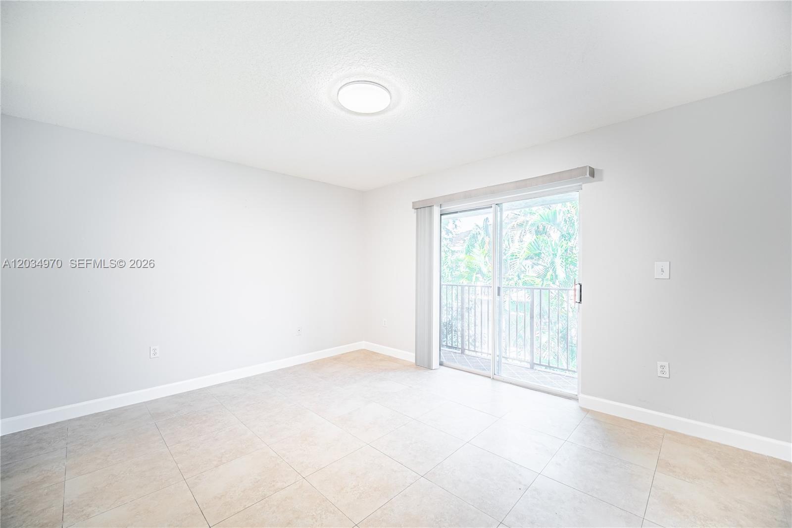10210 SW 154th Pl # 8 Unit: 110-8