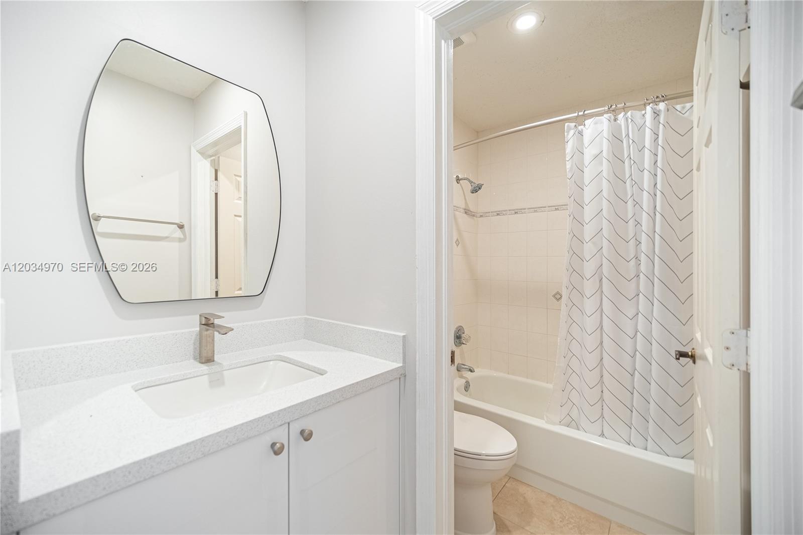10210 SW 154th Pl # 8 Unit: 110-8