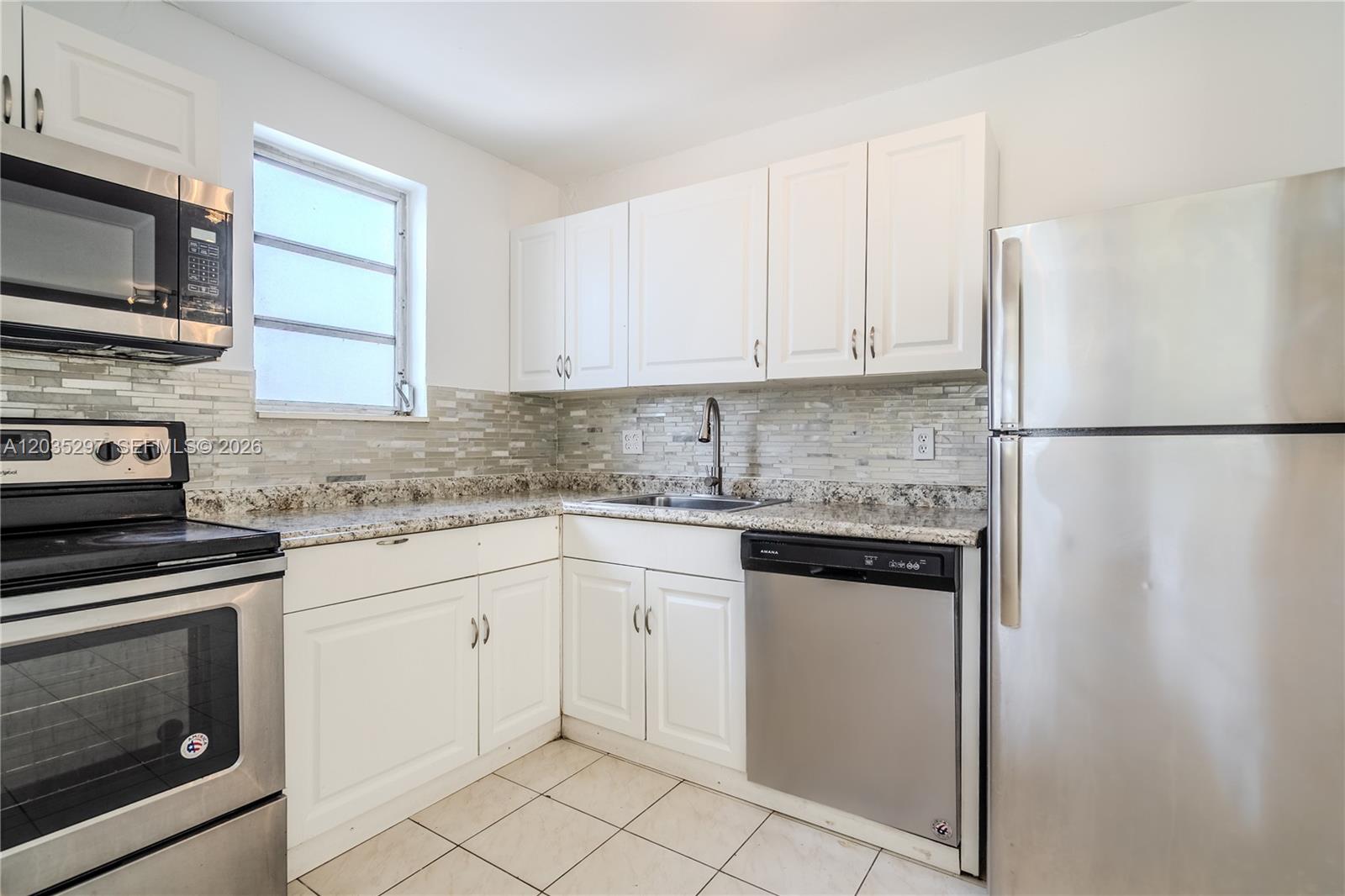 421 NE 1st St # 101