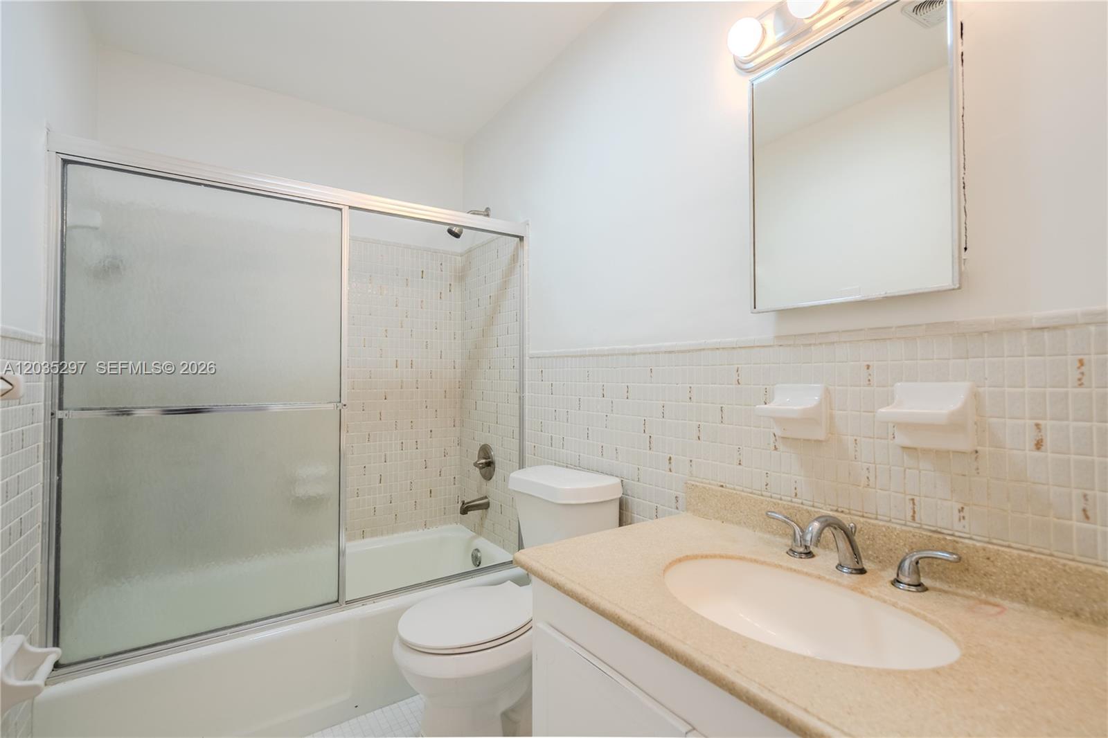 421 NE 1st St # 101