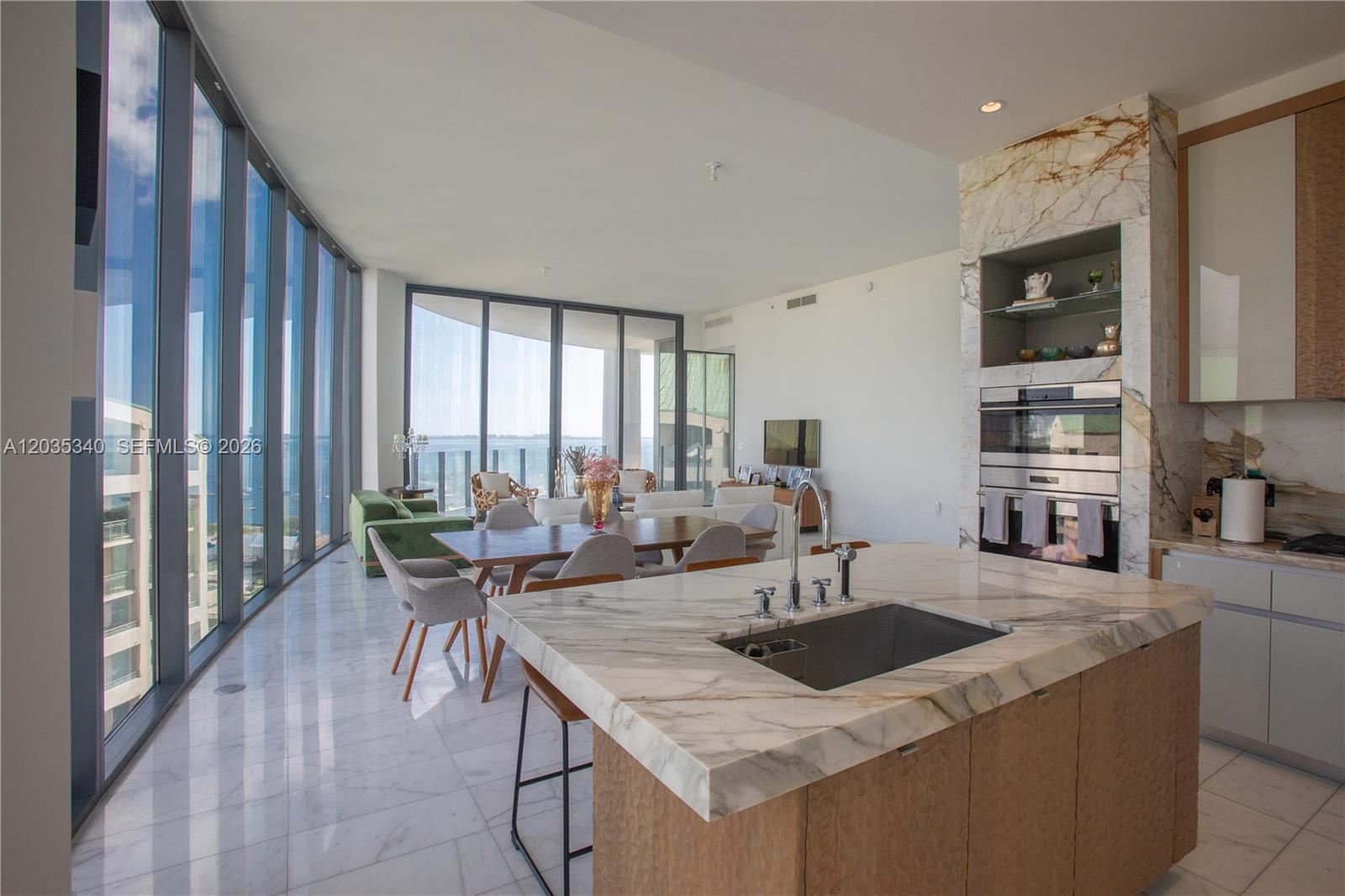 2821 S Bayshore Dr # 20D