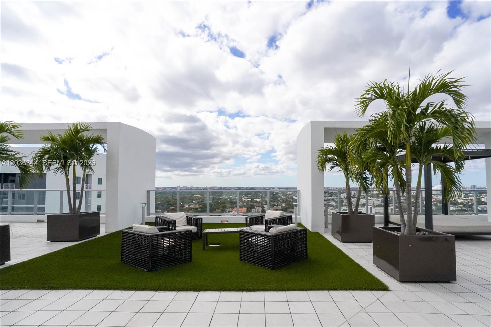 1010 SW 2nd Ave # 909