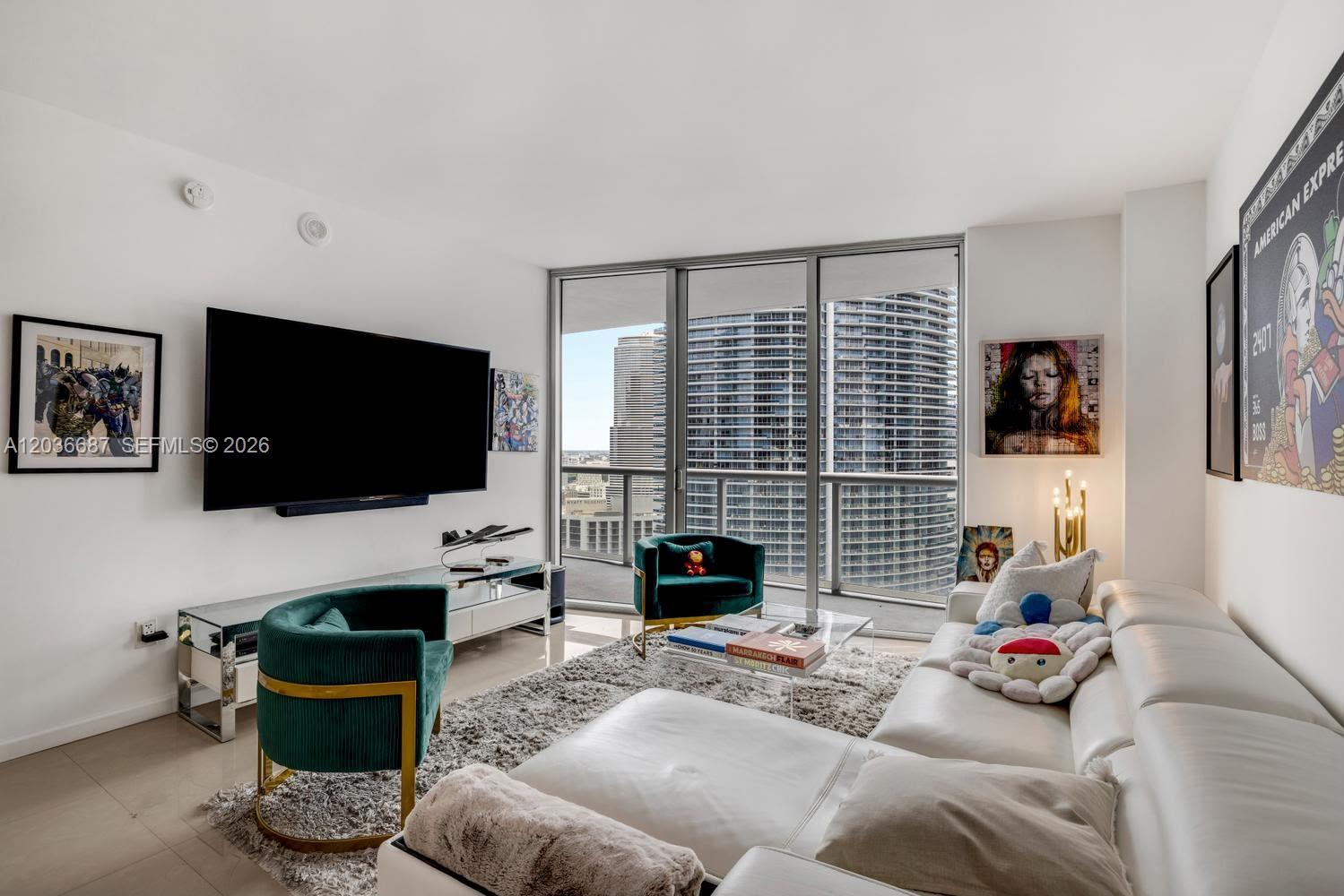 475 Brickell Ave # 3214
