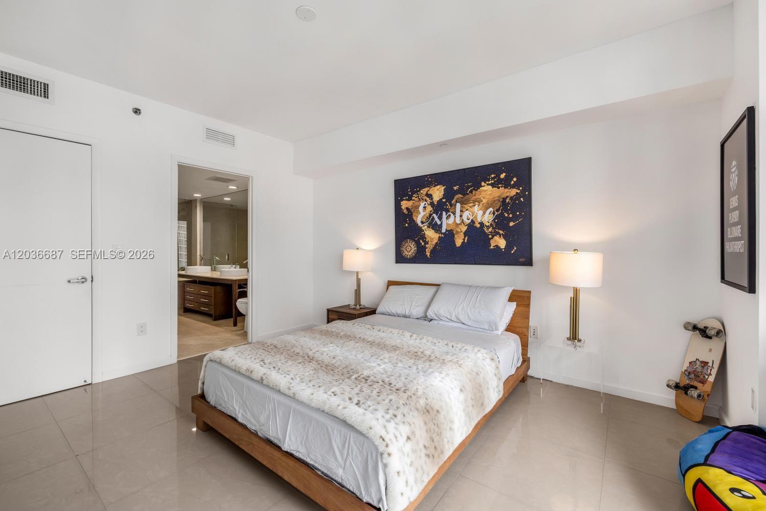 475 Brickell Ave # 3214