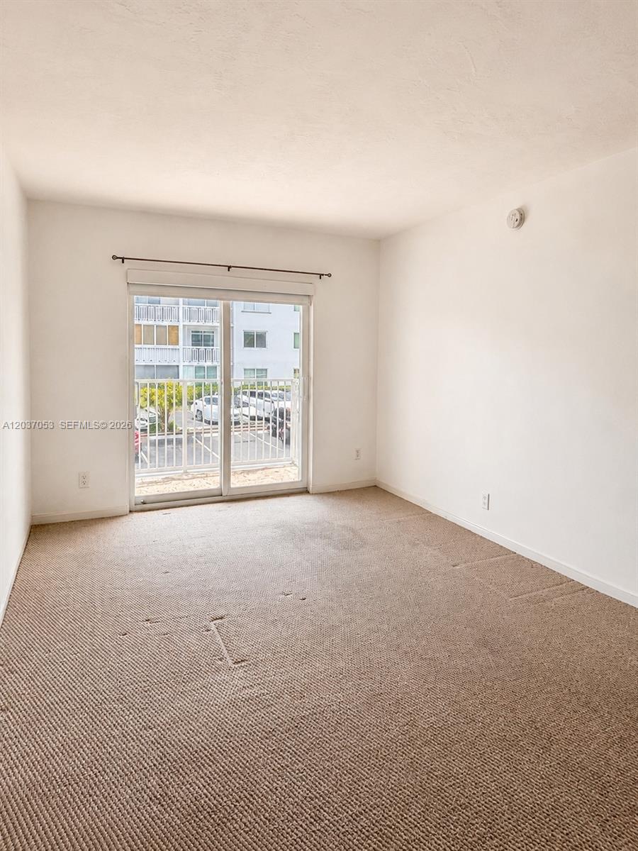 240 Galen Dr # 214