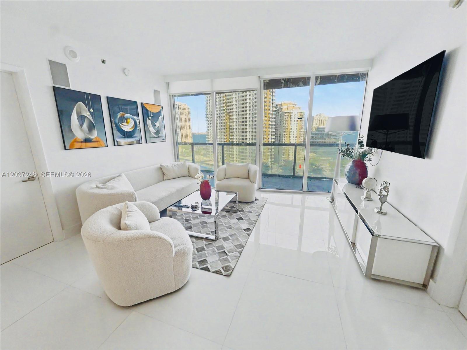 465 Brickell Ave # 1605