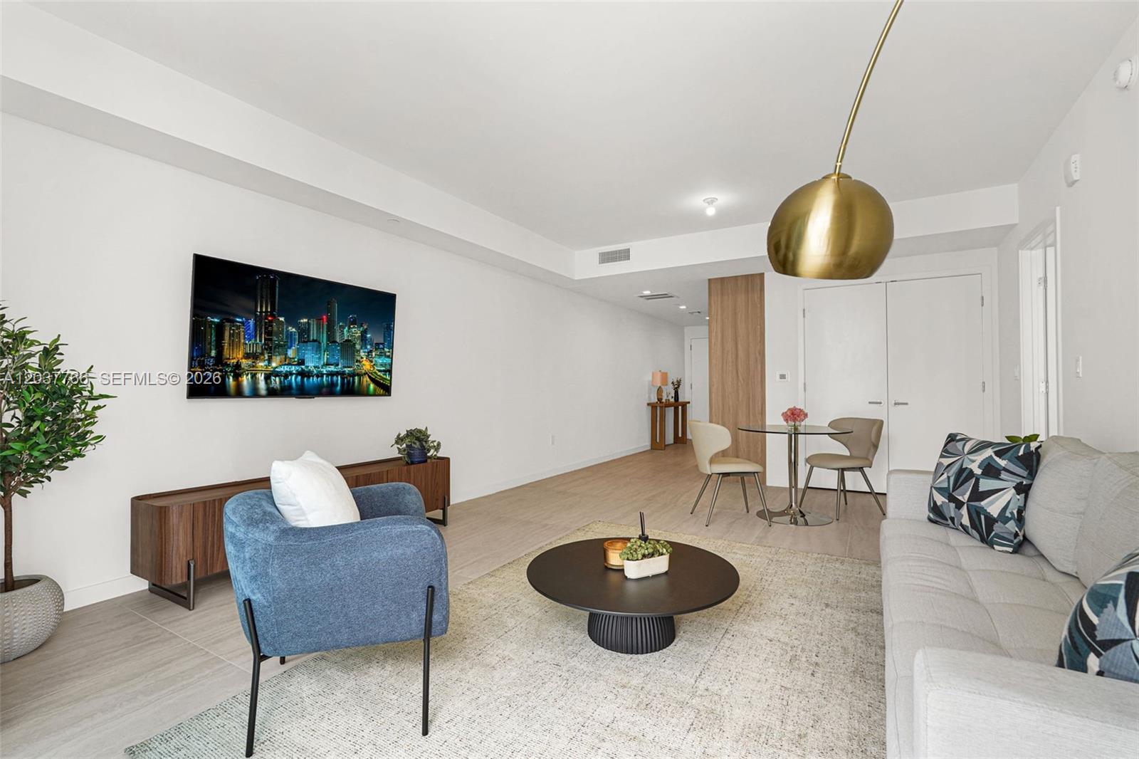 77 SE 5th St # 3714