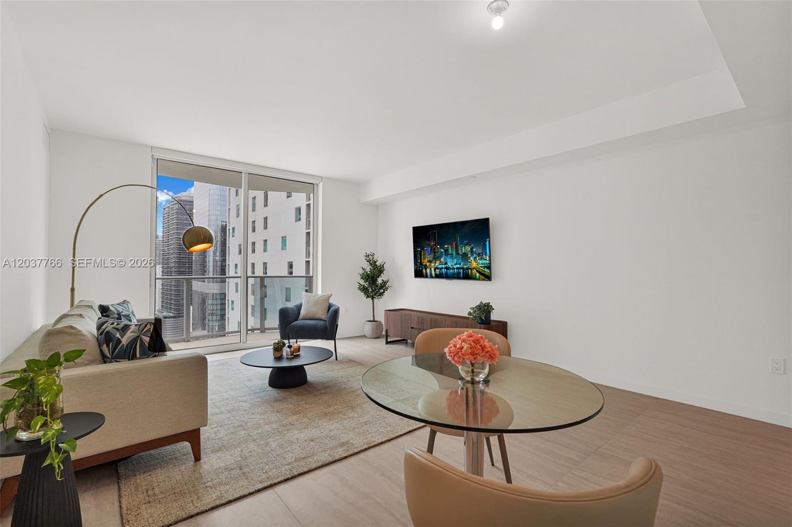 77 SE 5th St # 3714
