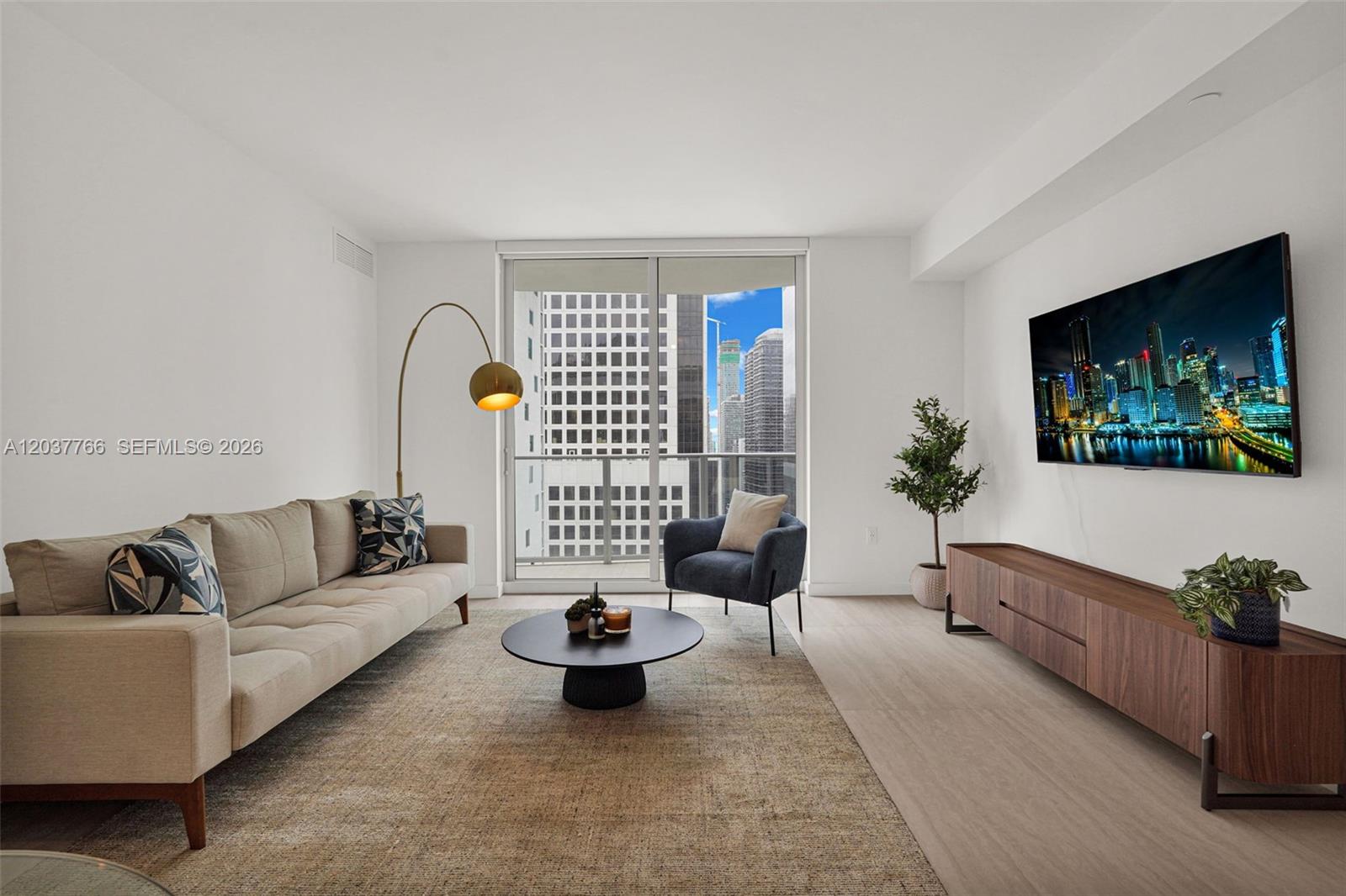 77 SE 5th St # 3714
