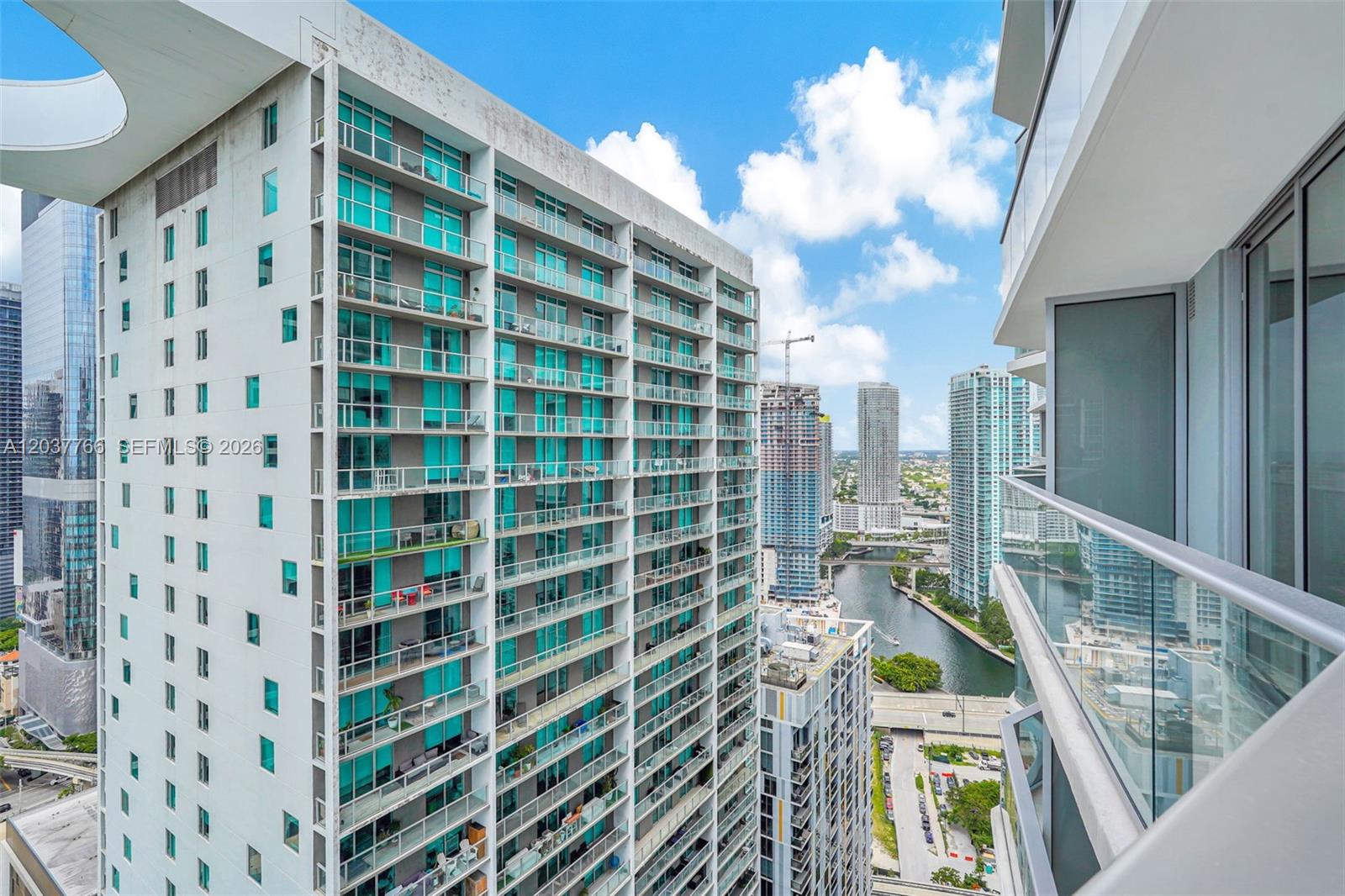 77 SE 5th St # 3714