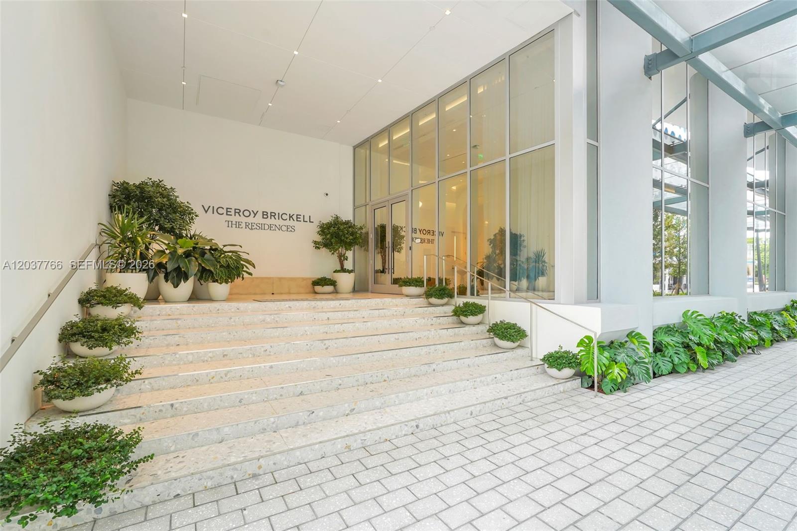 77 SE 5th St # 3714