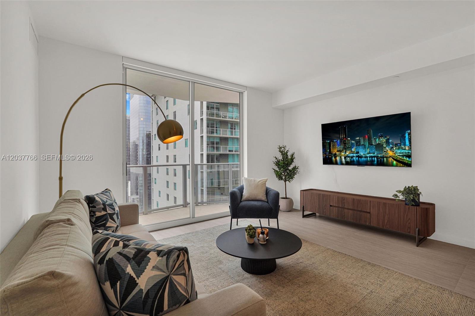 77 SE 5th St # 3714