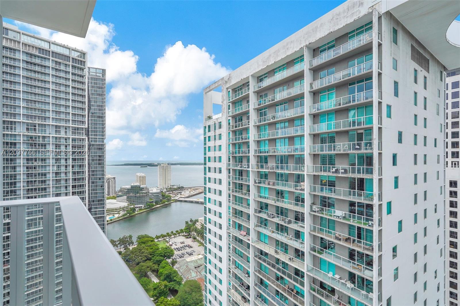 77 SE 5th St # 3714