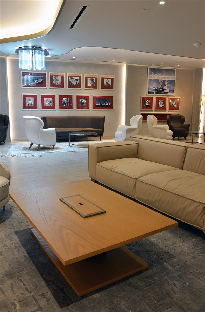 1000 Brickell Plaza # 2007