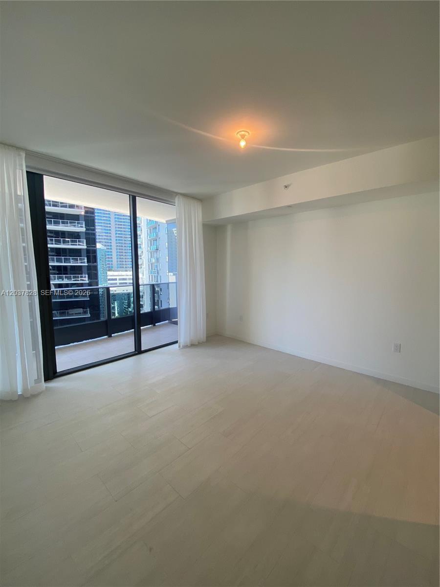 1000 Brickell Plaza # 2007