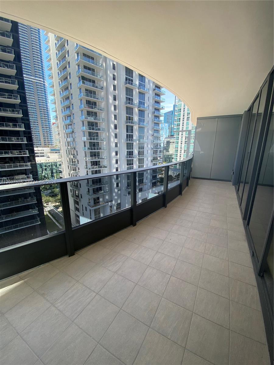 1000 Brickell Plaza # 2007