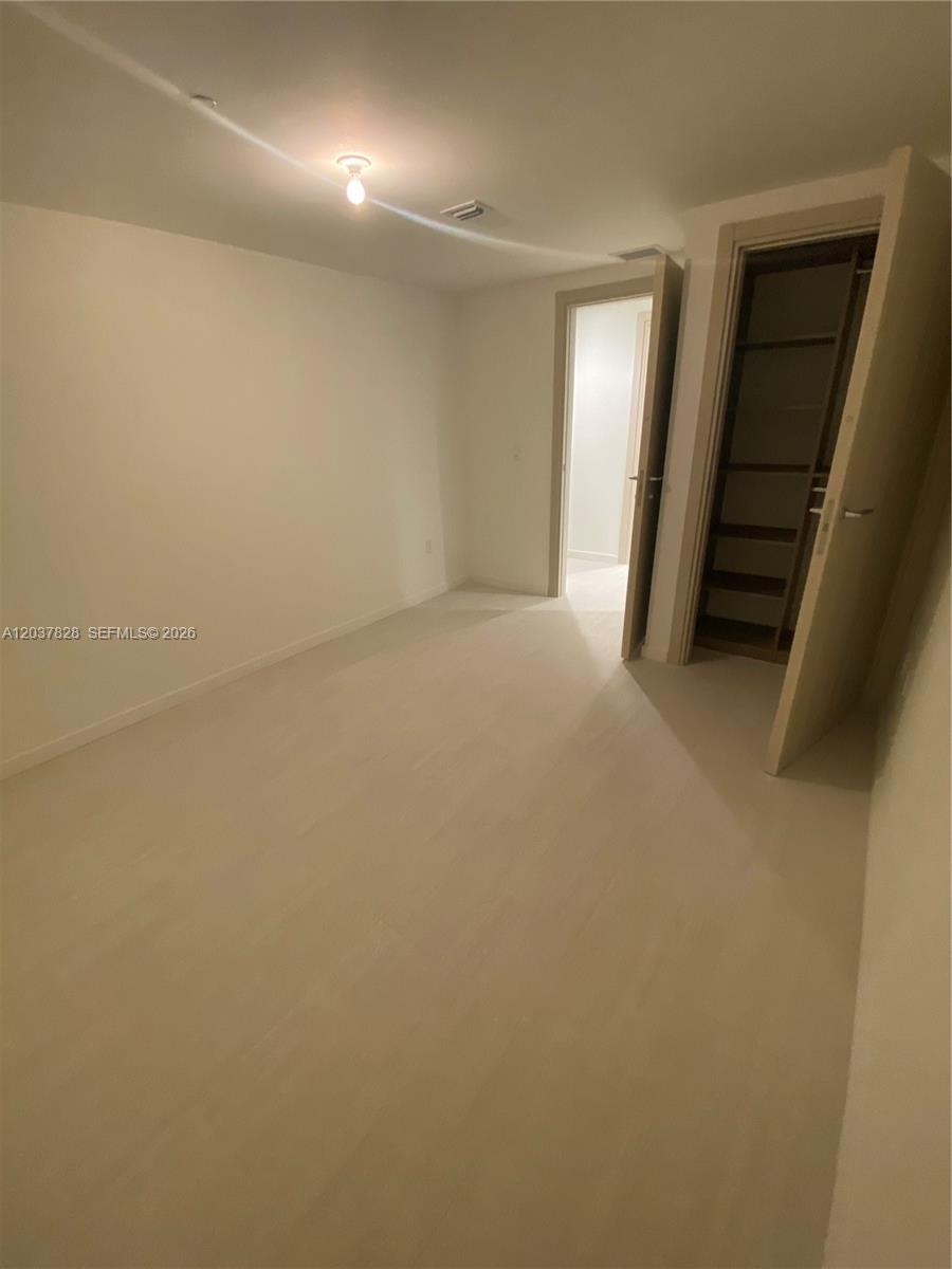 1000 Brickell Plaza # 2007