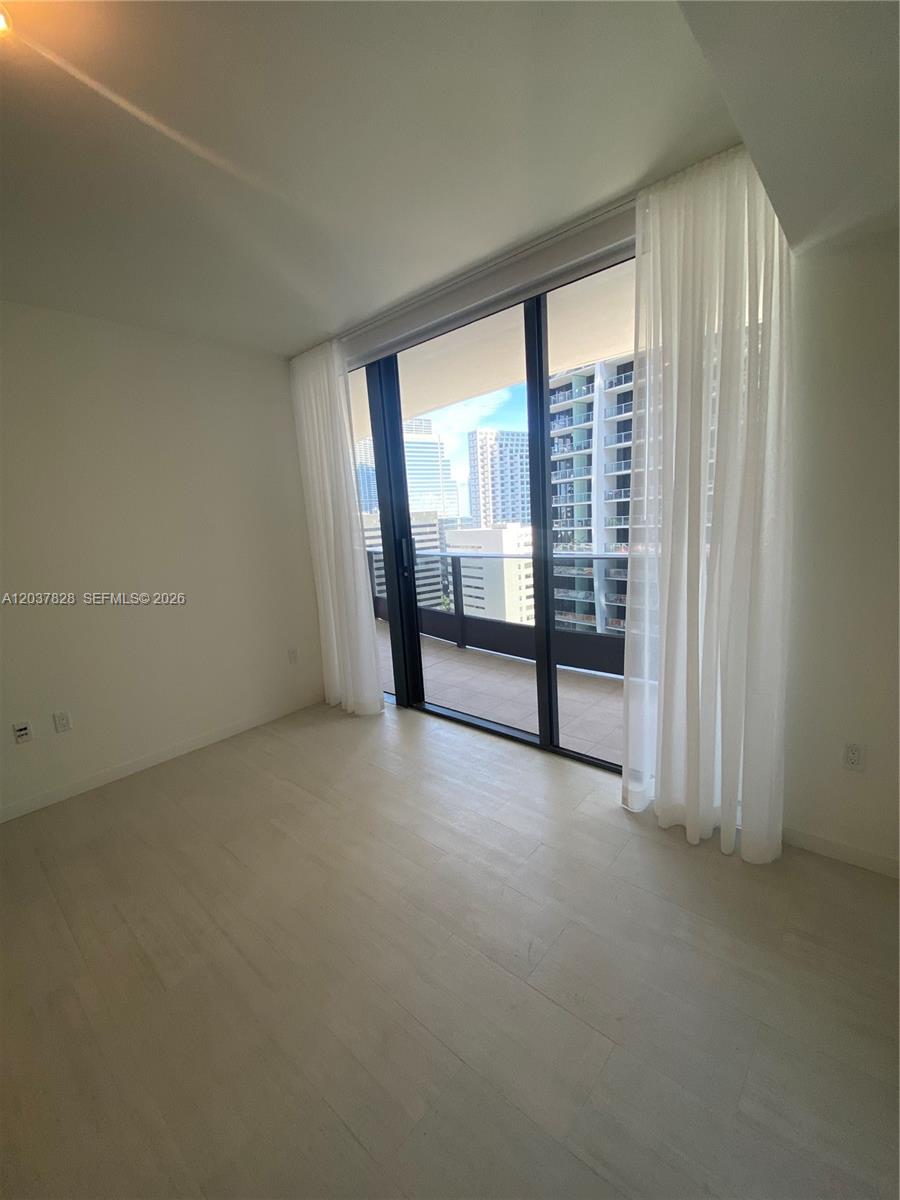1000 Brickell Plaza # 2007
