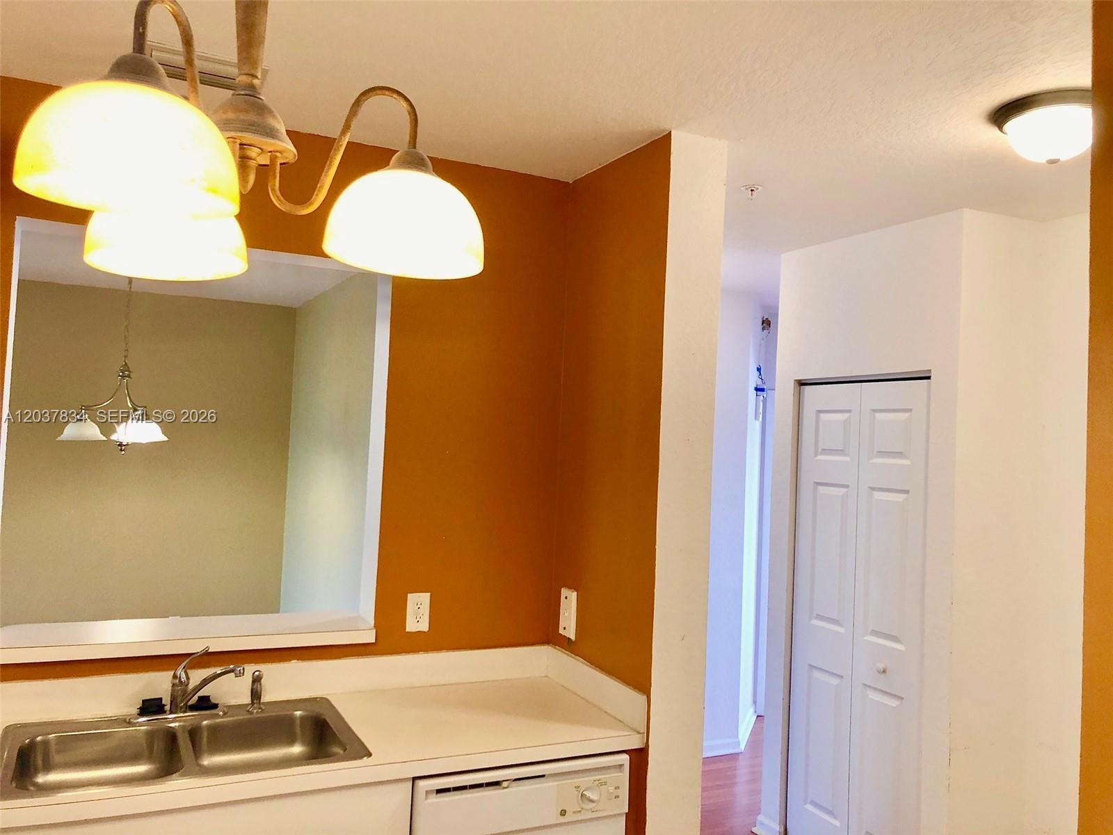 1165 Golden Lakes Blvd # 1226