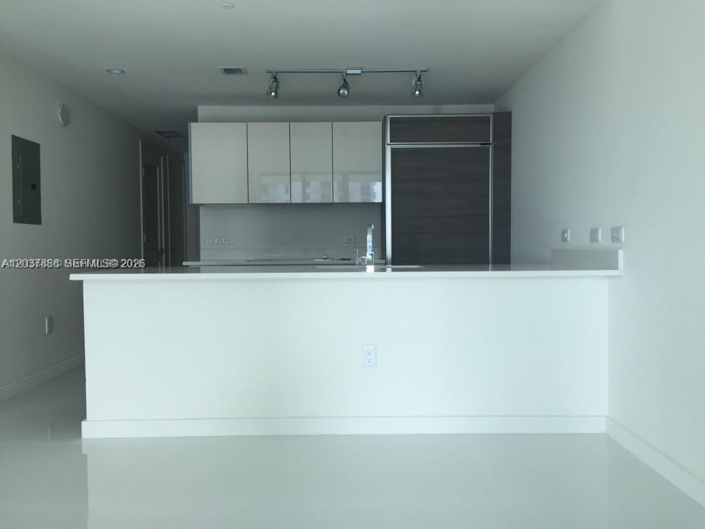 1100 S MIAMI AVE Unit: 3811