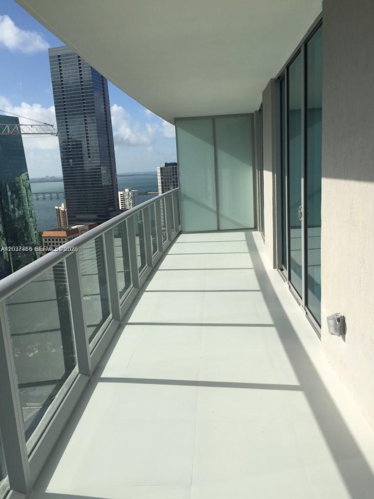1100 S MIAMI AVE Unit: 3811