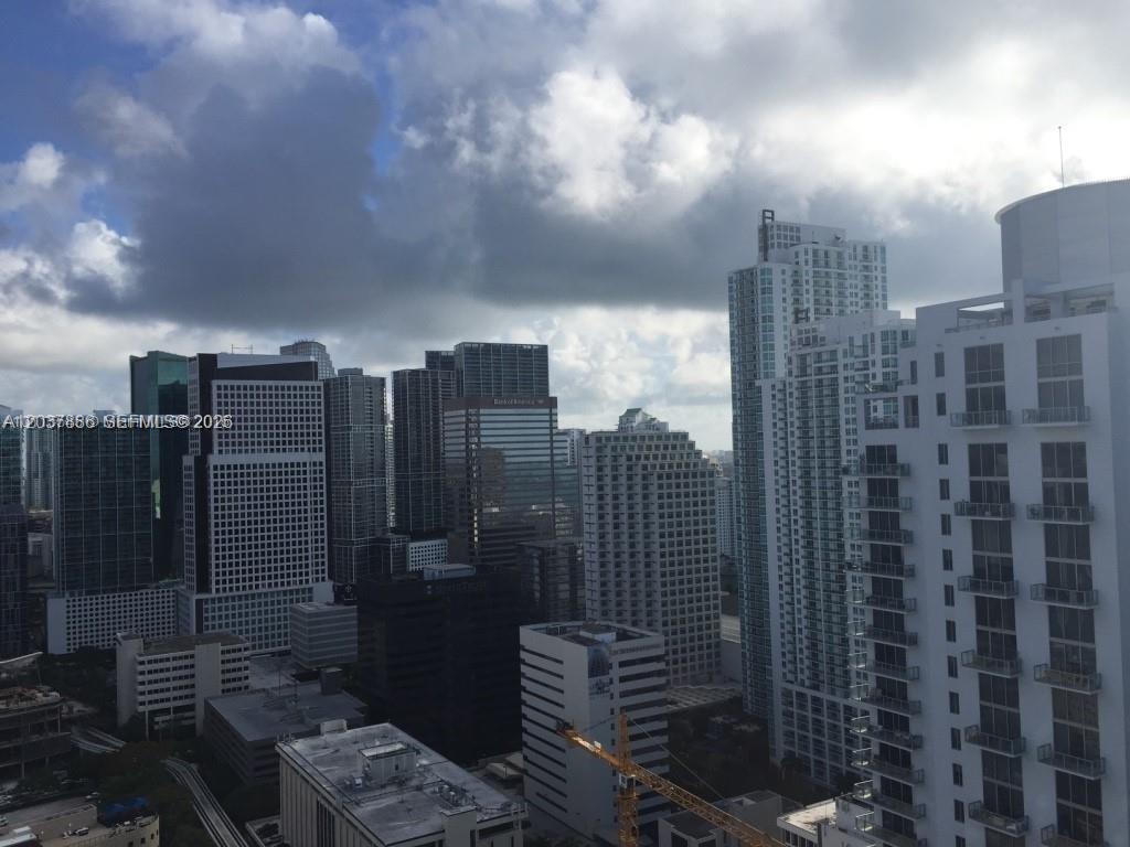 1100 S MIAMI AVE Unit: 3811