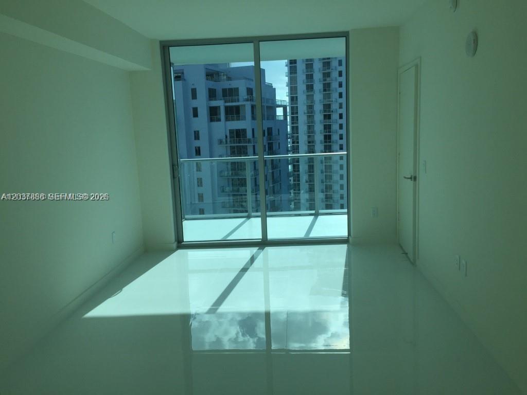 1100 S MIAMI AVE Unit: 3811