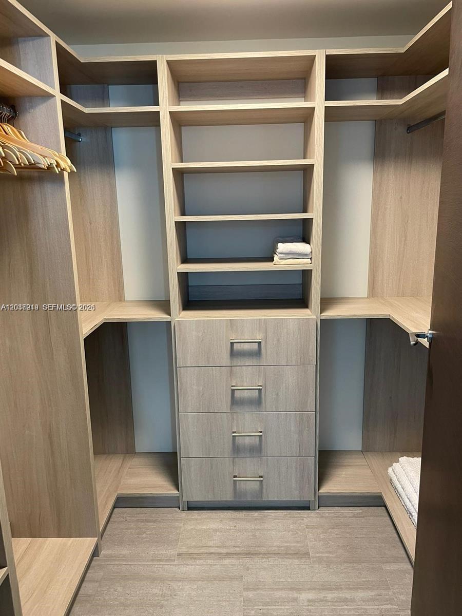 1000 Brickell Plaza # 2809