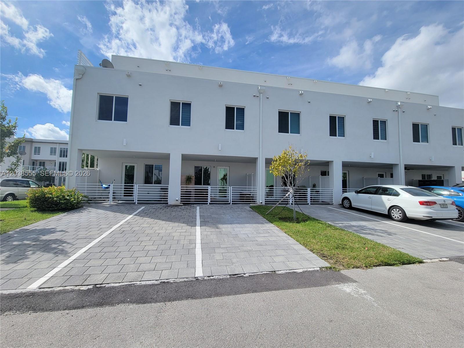 6401 NW 103rd Pl # 105