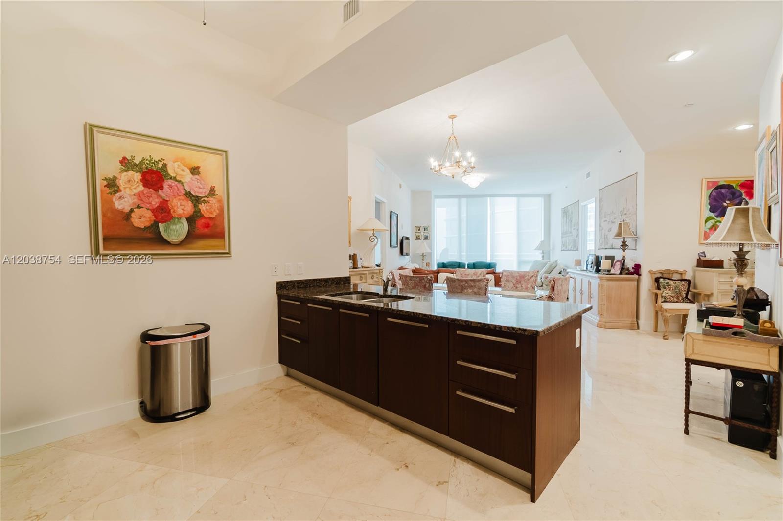 15811 COLLINS AVE # 3607