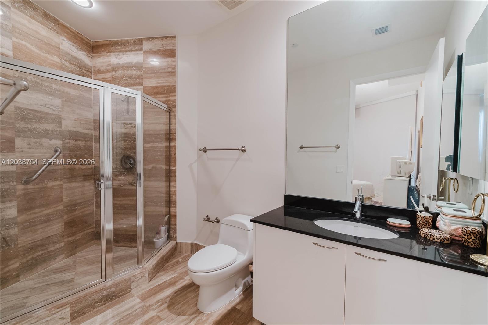 15811 COLLINS AVE # 3607