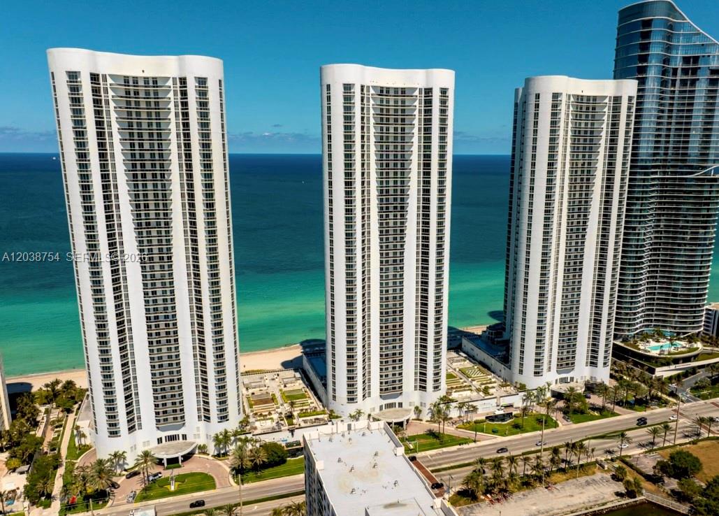 15811 COLLINS AVE # 3607