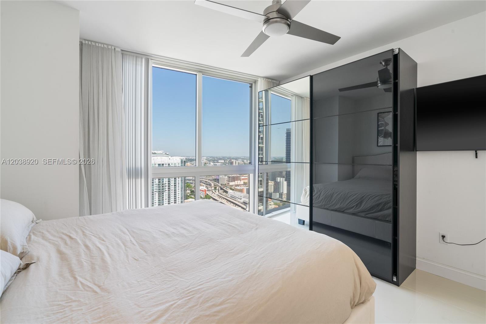 475 Brickell Ave # 4315