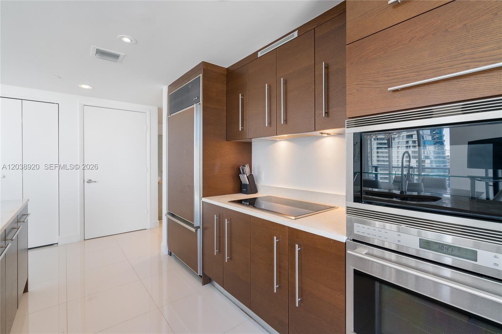 475 Brickell Ave # 4315