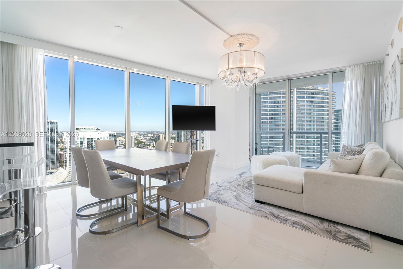 475 Brickell Ave # 4315