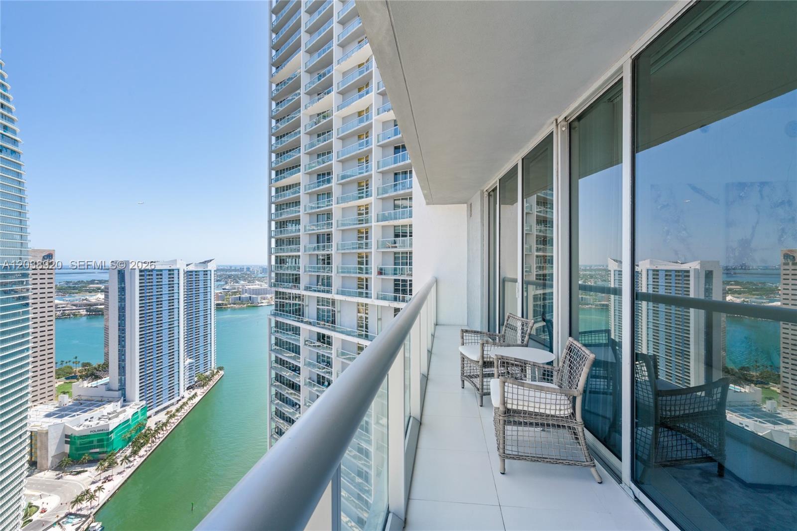 475 Brickell Ave # 4315