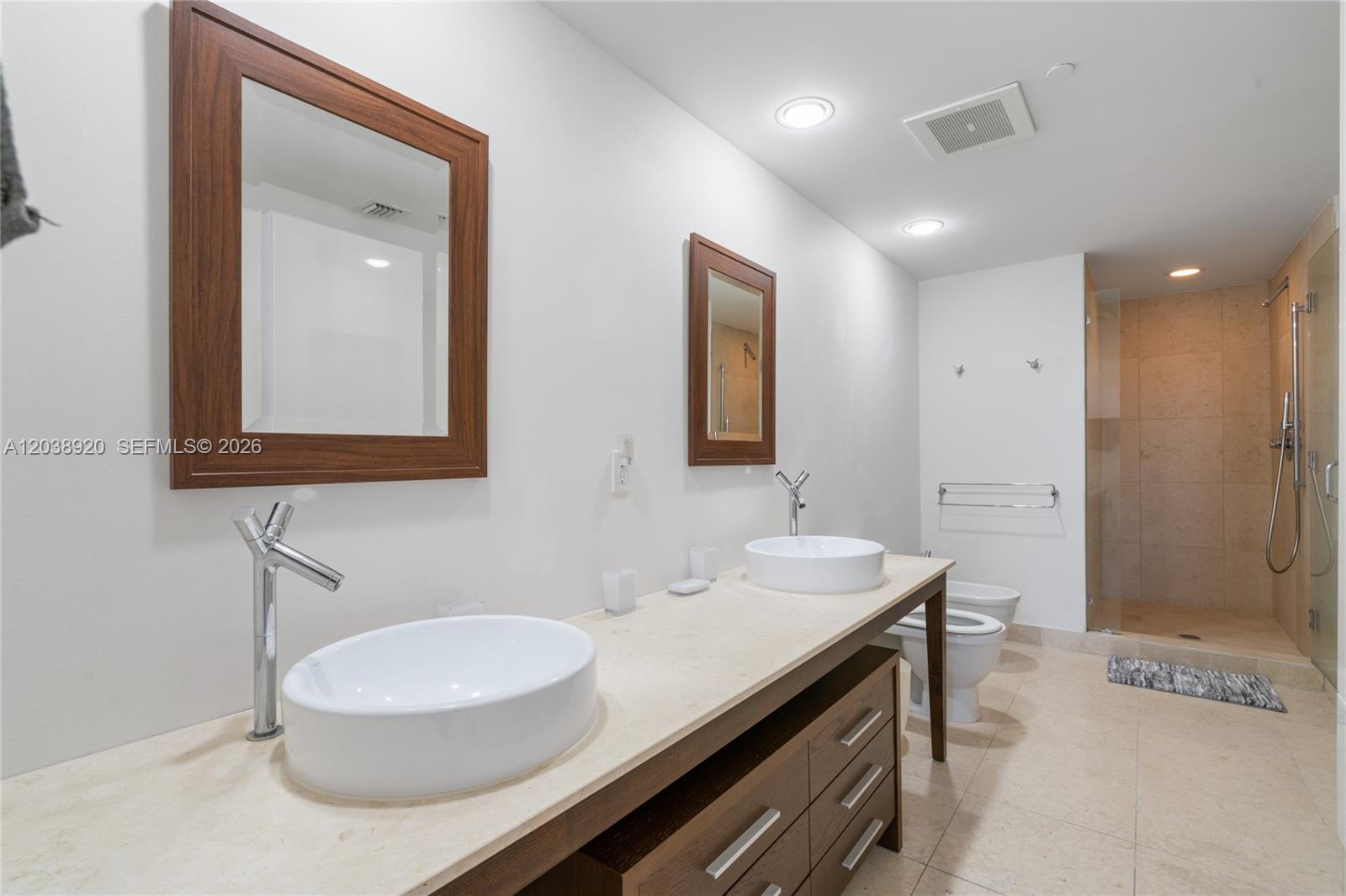 475 Brickell Ave # 4315