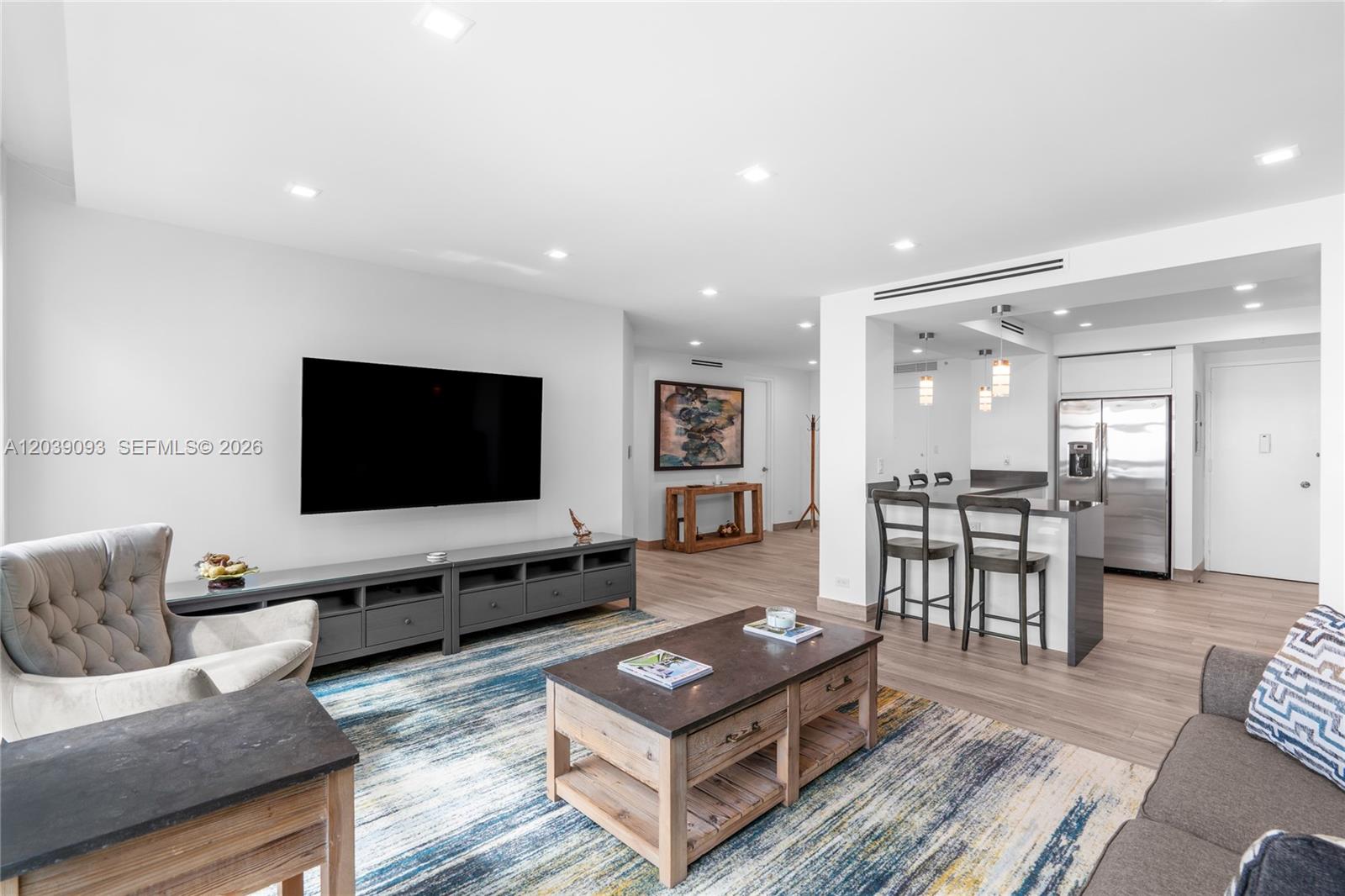 5055 Collins Ave # 10H