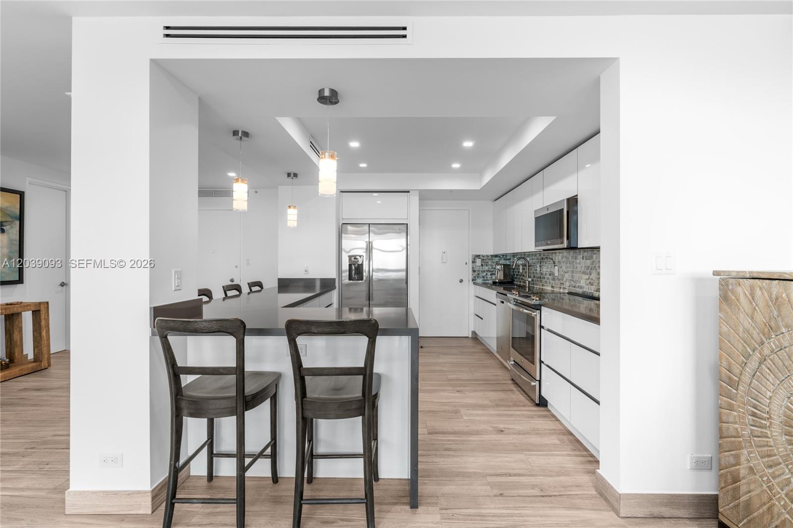 5055 Collins Ave # 10H