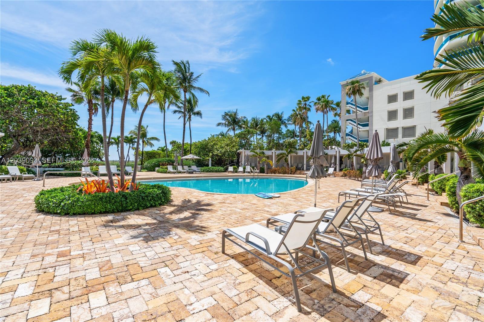 5055 Collins Ave # 10H