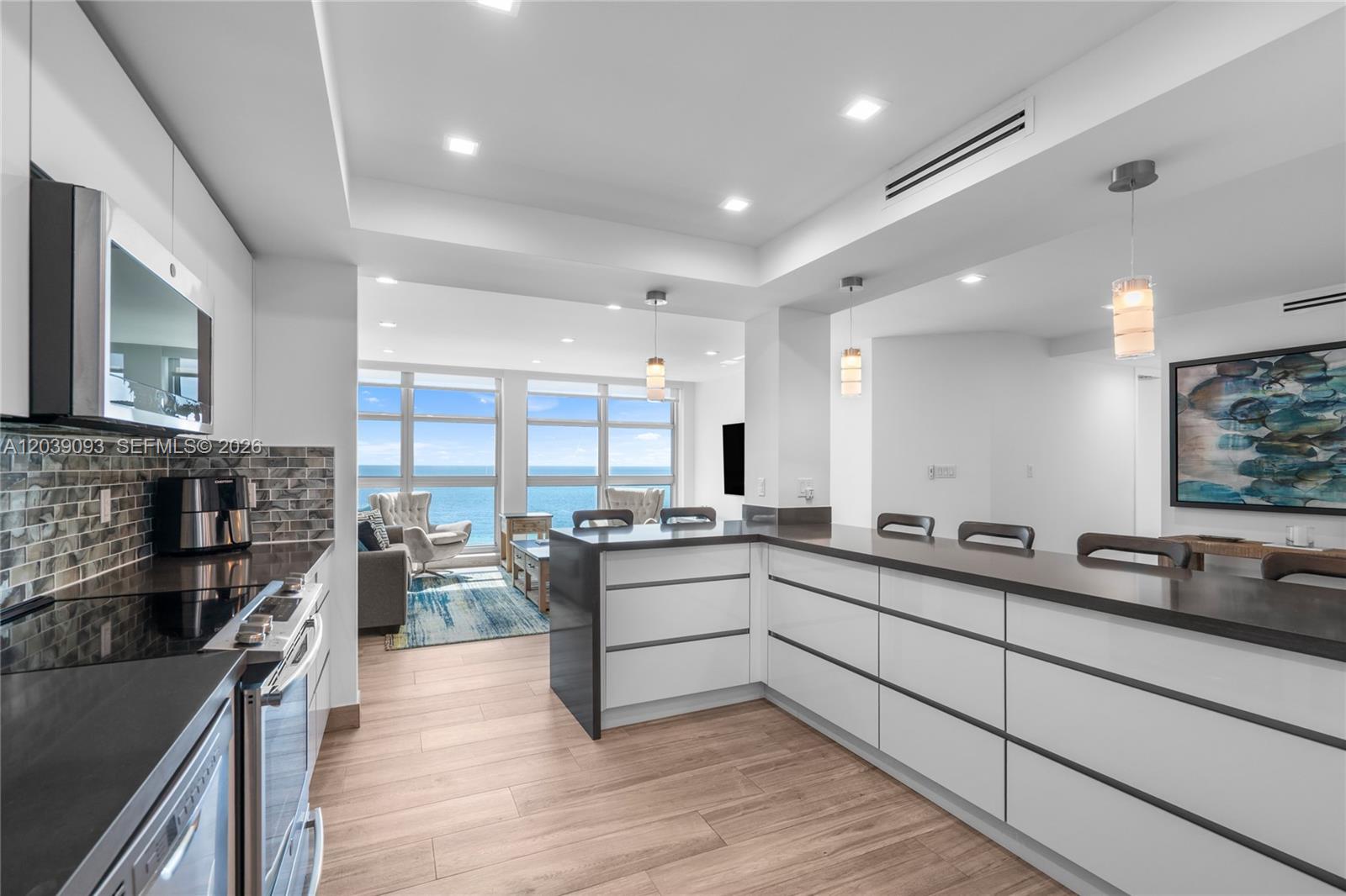 5055 Collins Ave # 10H