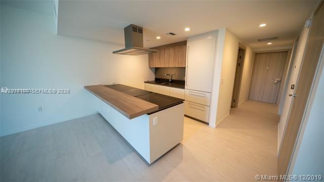 1000 Brickell Plz # 4905