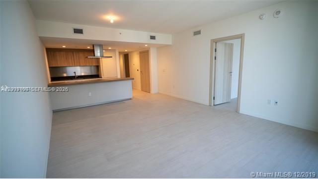 1000 Brickell Plz # 4905