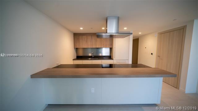 1000 Brickell Plz # 4905